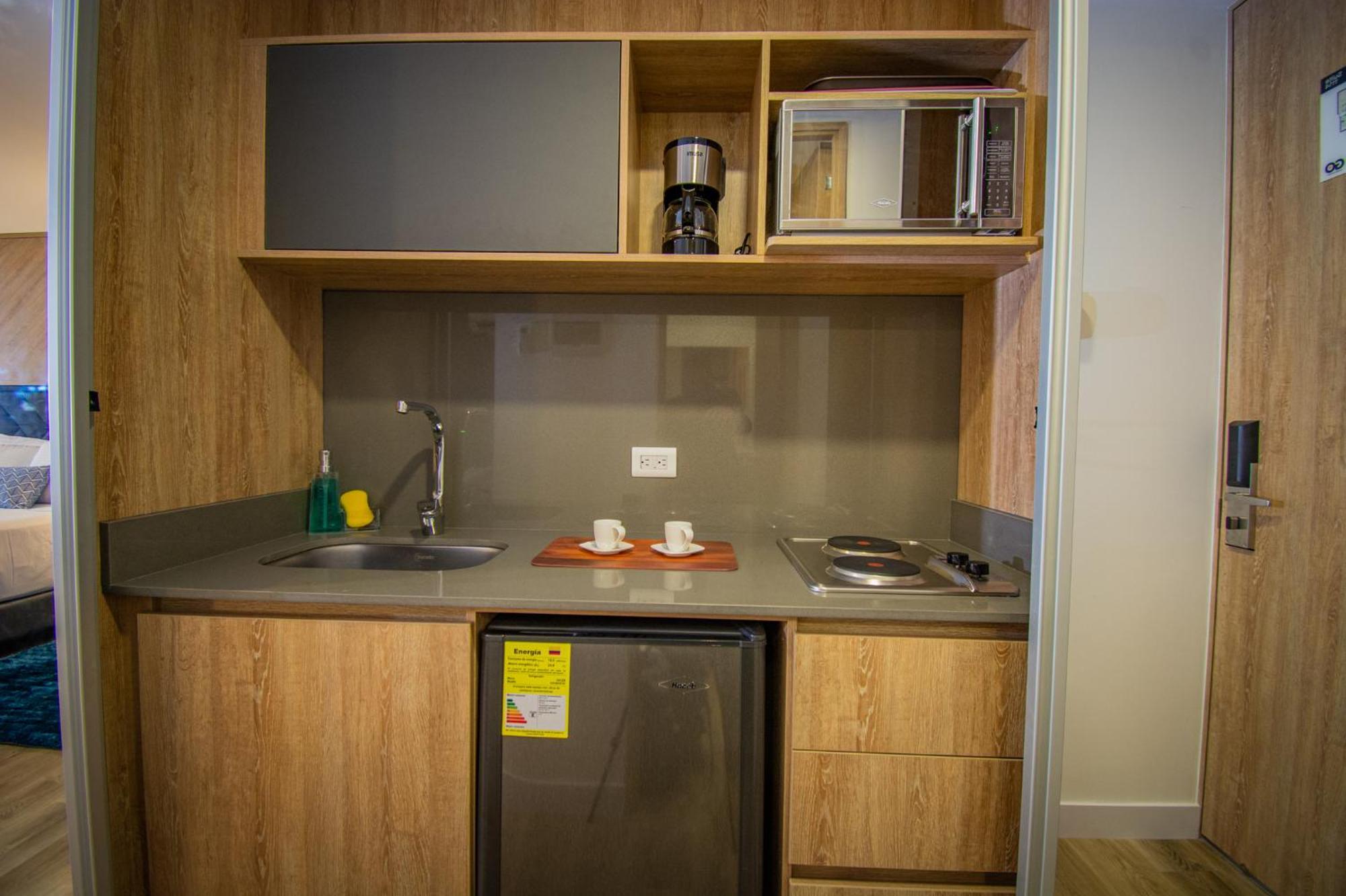 Unique In El Poblado Cowork/ Gym / Fast Wifi Apartment Medellin
